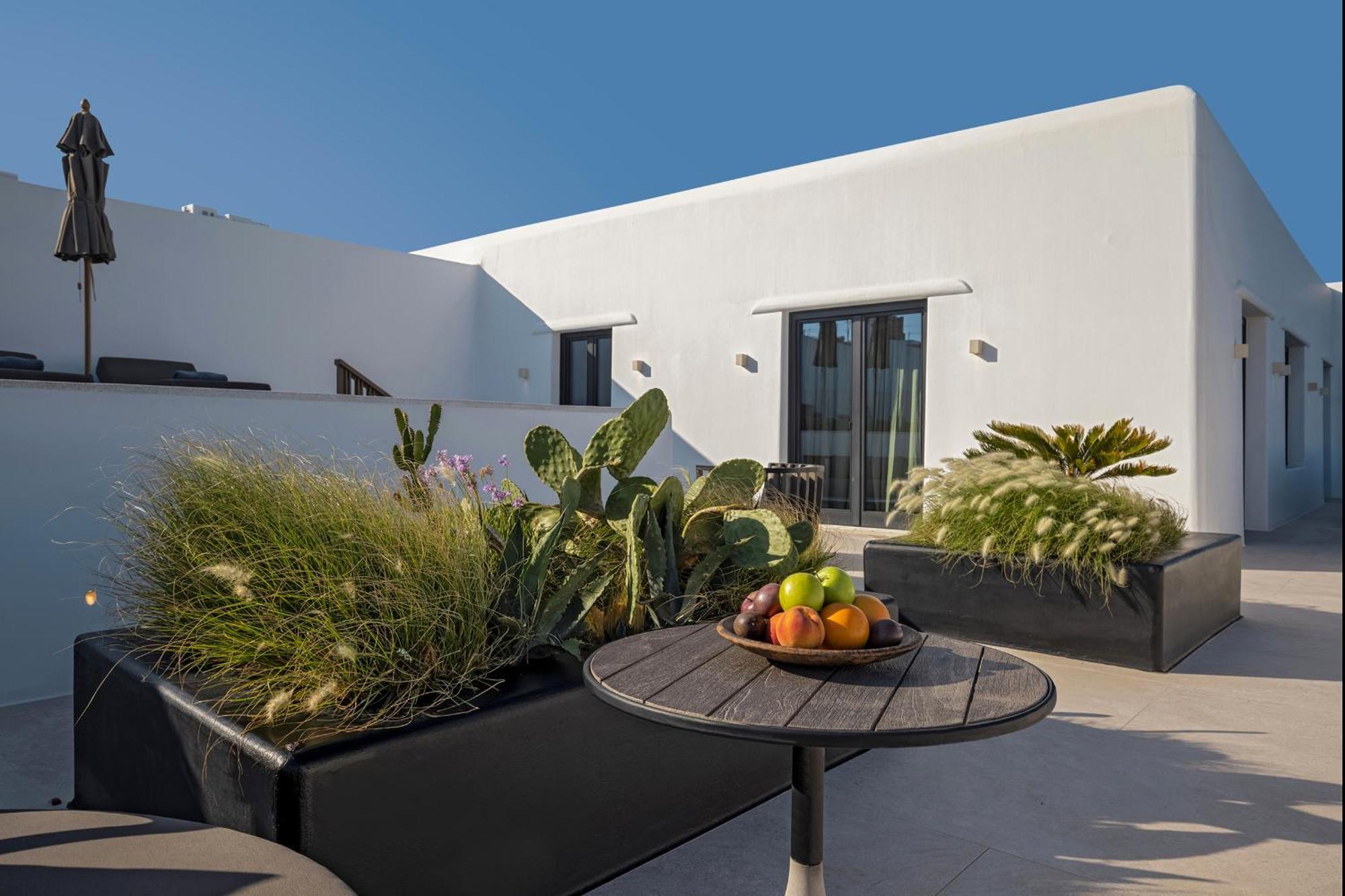 Aeonic Suites And Spa Mykonos Town Экстерьер фото